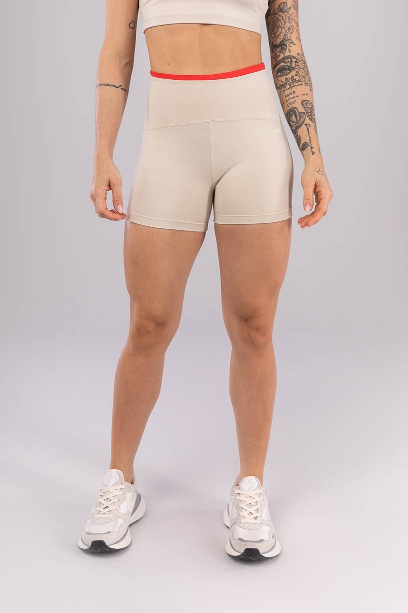 Short com Cós de Vira (Bege / Vermelho Tomate) | Ref: K4221-E