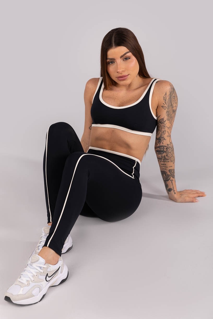 Calça Legging com Vivo e Viés Contrastante (Preto / Off-White) | Ref: K4454-C