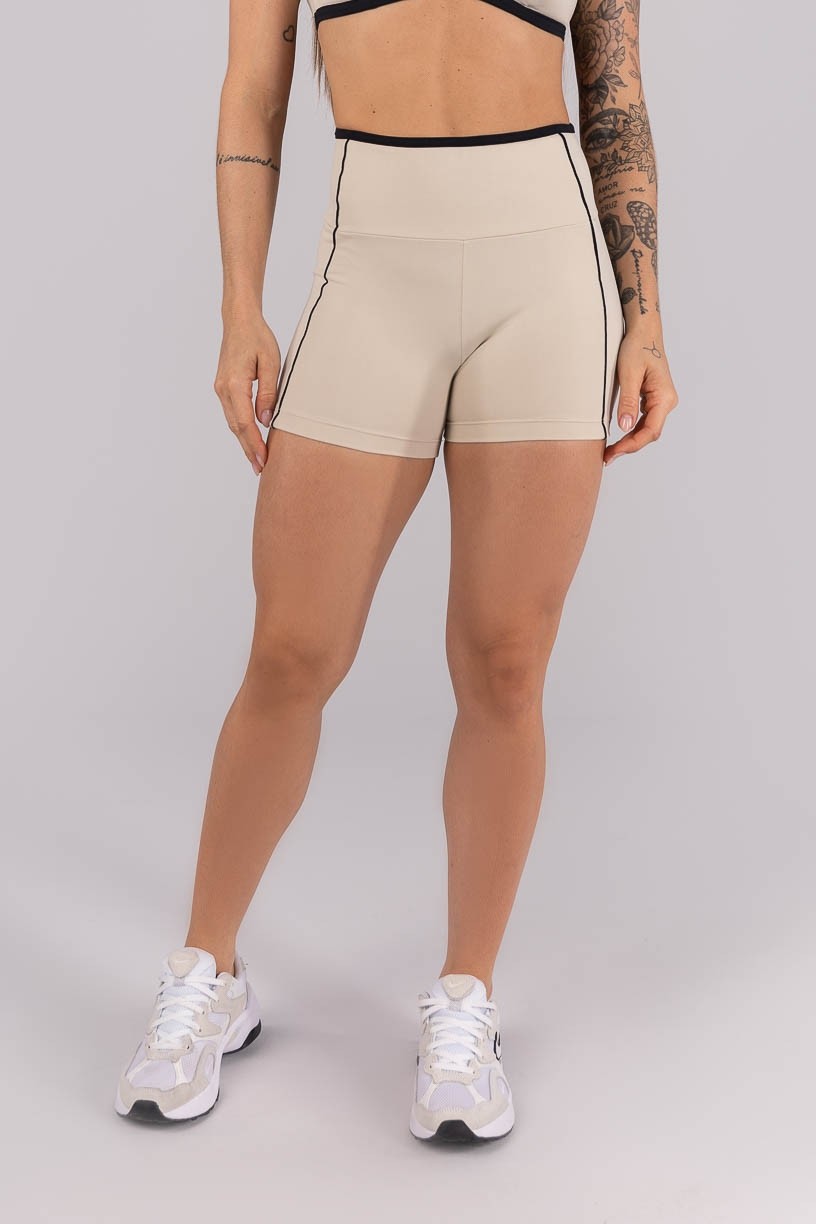 Short com Vivo e Viés Contrastante (Bege / Preto) | Ref: K4455-A