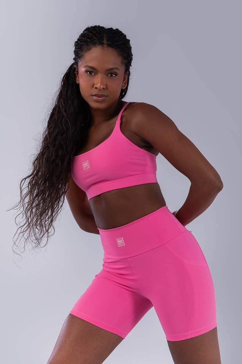 Bermuda com Bolsos e Pesponto (Rosa Chiclete) | Ref: K4474-B