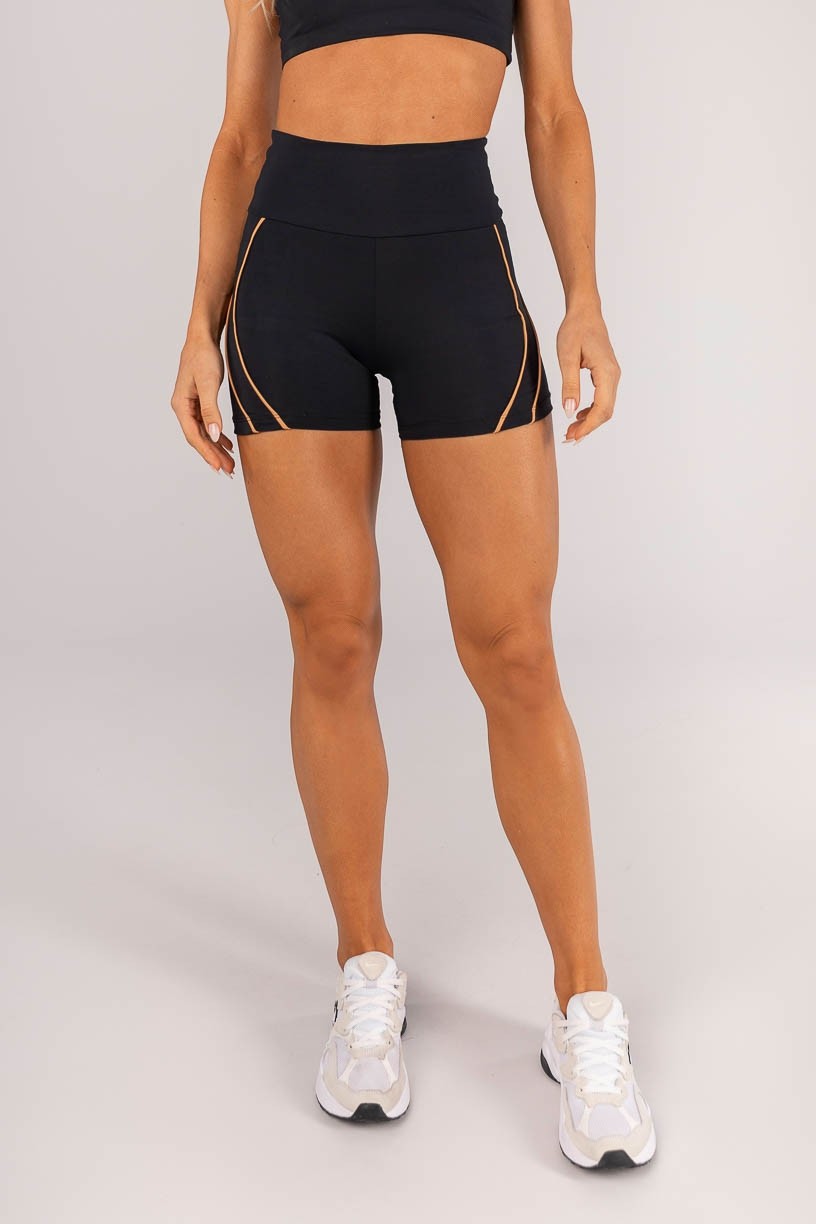 Short com Vivos (Preto / Caramelo) | Ref: K4599-A