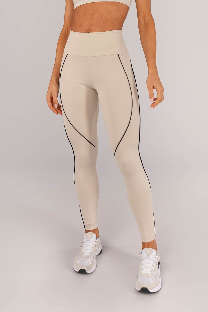 Calça Legging com Vivos (Bege / Preto) | Ref: K4598-B