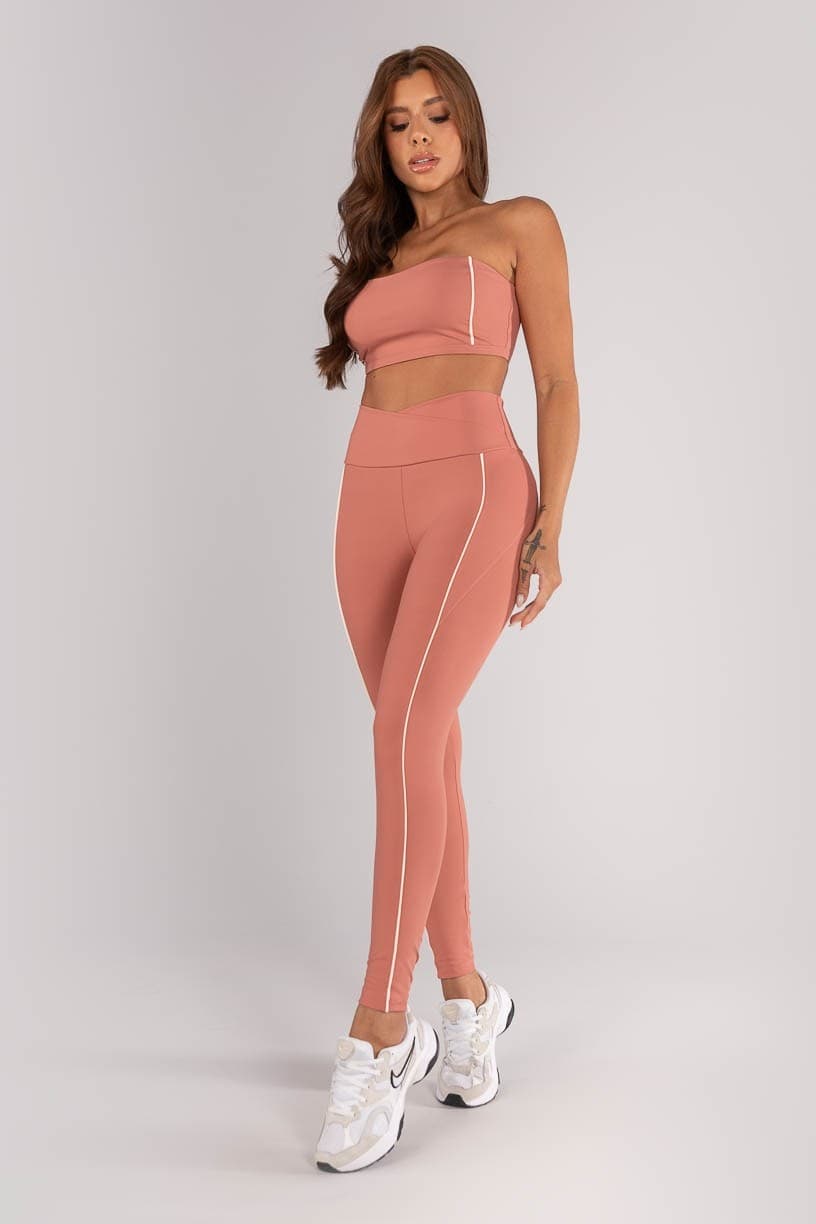 Calça Legging com Cós Transpassado e Bolsos com Vivo (Telha / Vanilla) | Ref: K4618-B