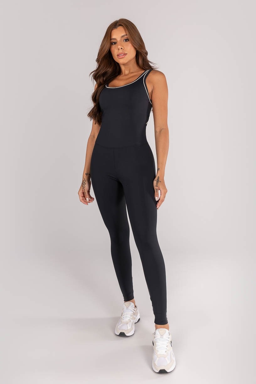 Macacão com Alças Largas Vivo e Costas Abertas (Preto / Off-White) | Ref: K4641-A