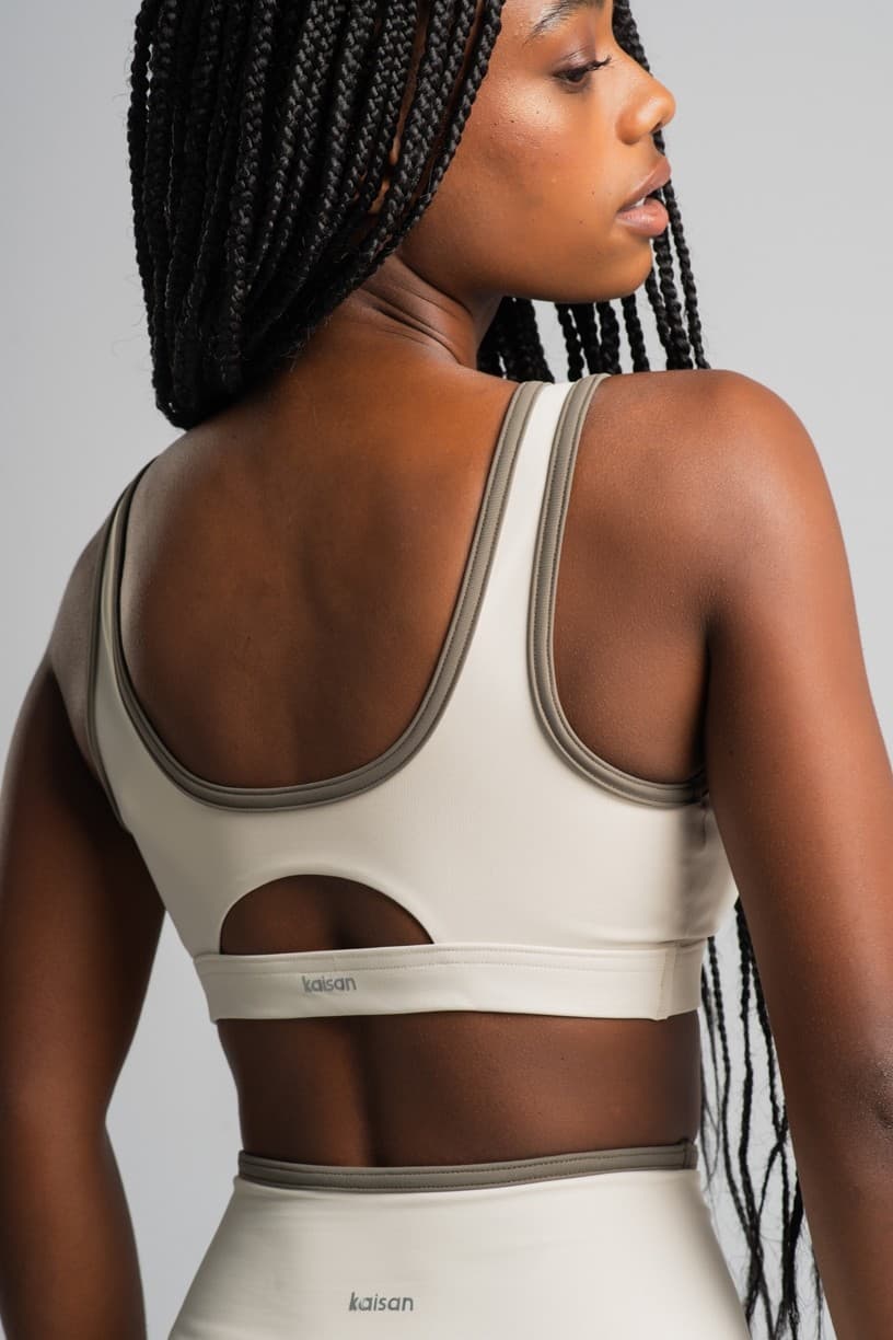 Top com Alças Largas e Abertura nas Costas (Off-White / Oliva) | Ref: K4514-B