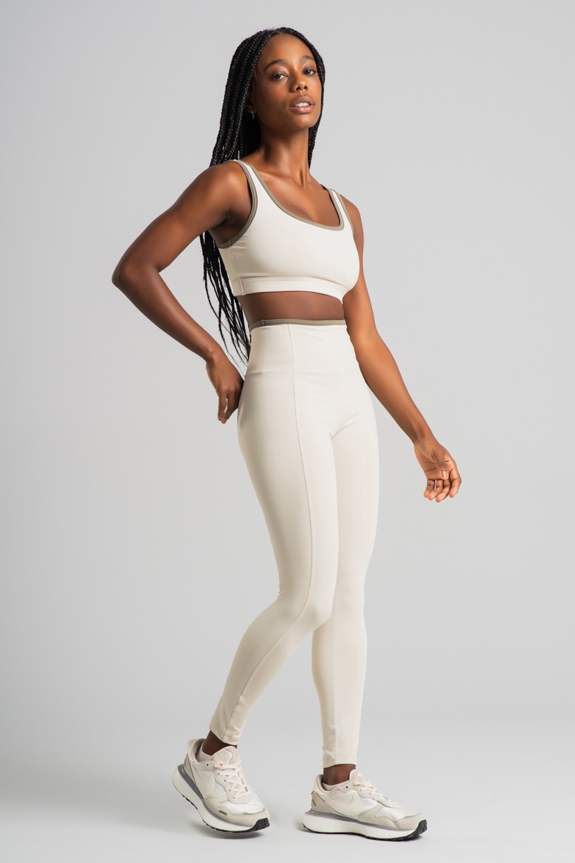 Calça Legging com Recortes e Viés na Cintura (Off-White / Oliva) | Ref: K4515-B