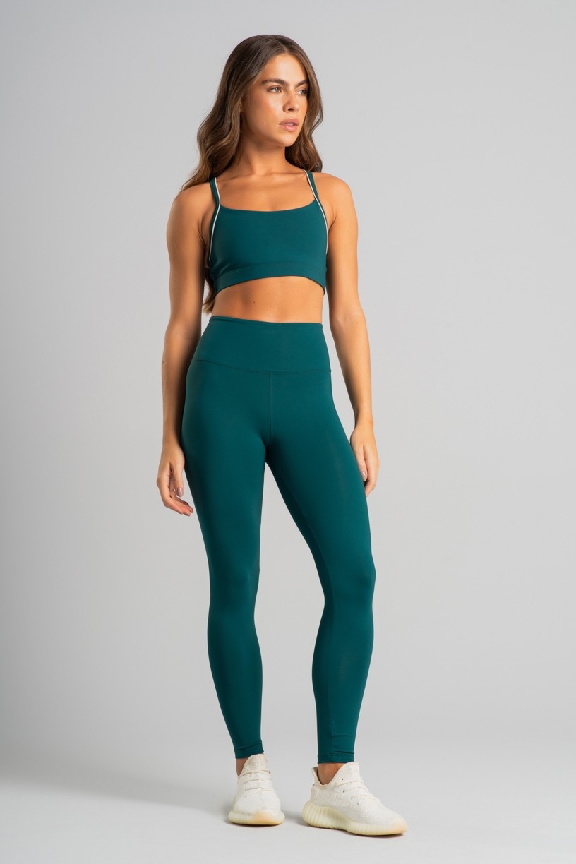 Top com Vivo nas Alças e Abertura nas Costas (Imperial / Off-White) | Ref: K4836-B