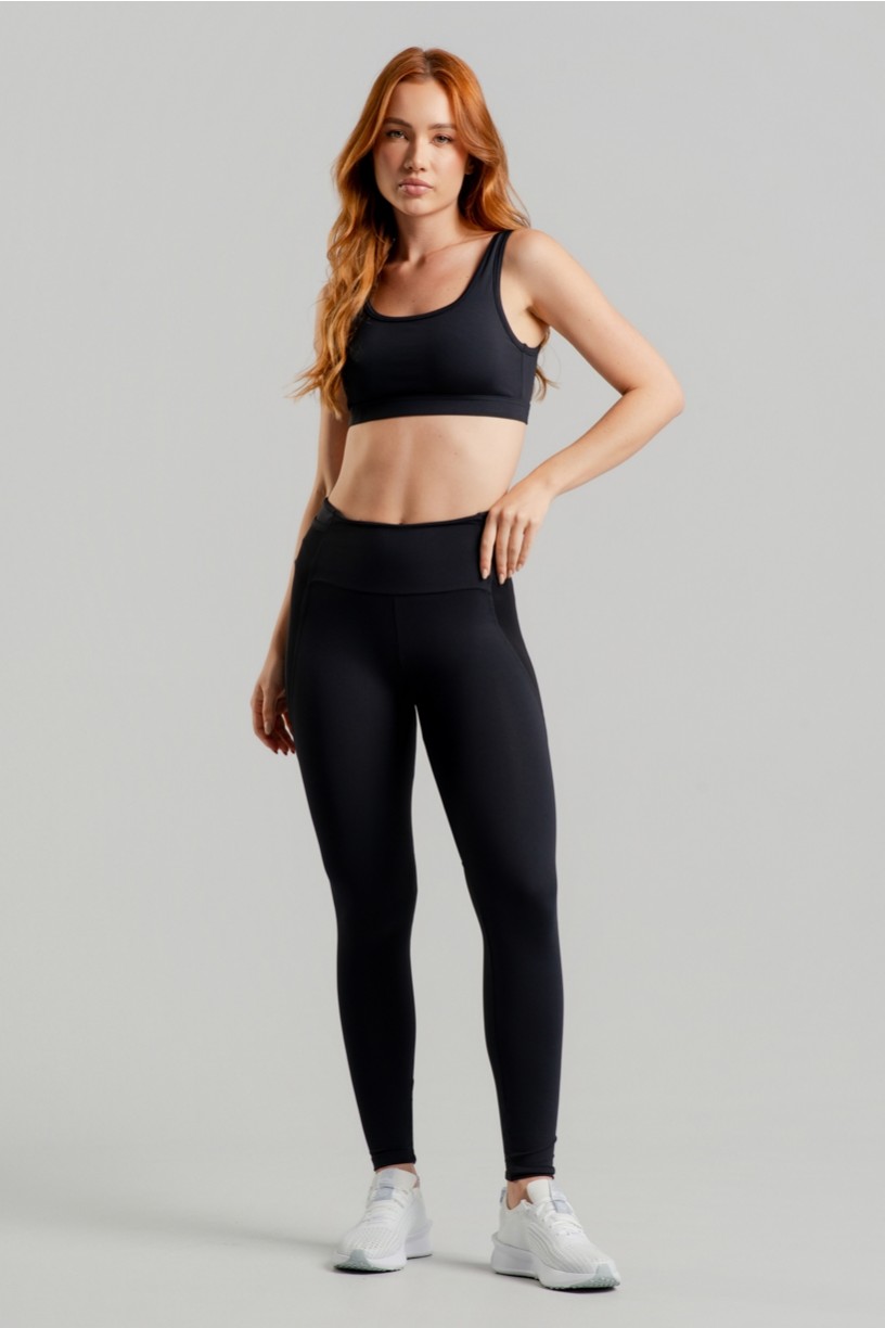 Calça Legging com Bolsos de Tule nas Laterais do Cós (Preto) | Ref: K4887-A