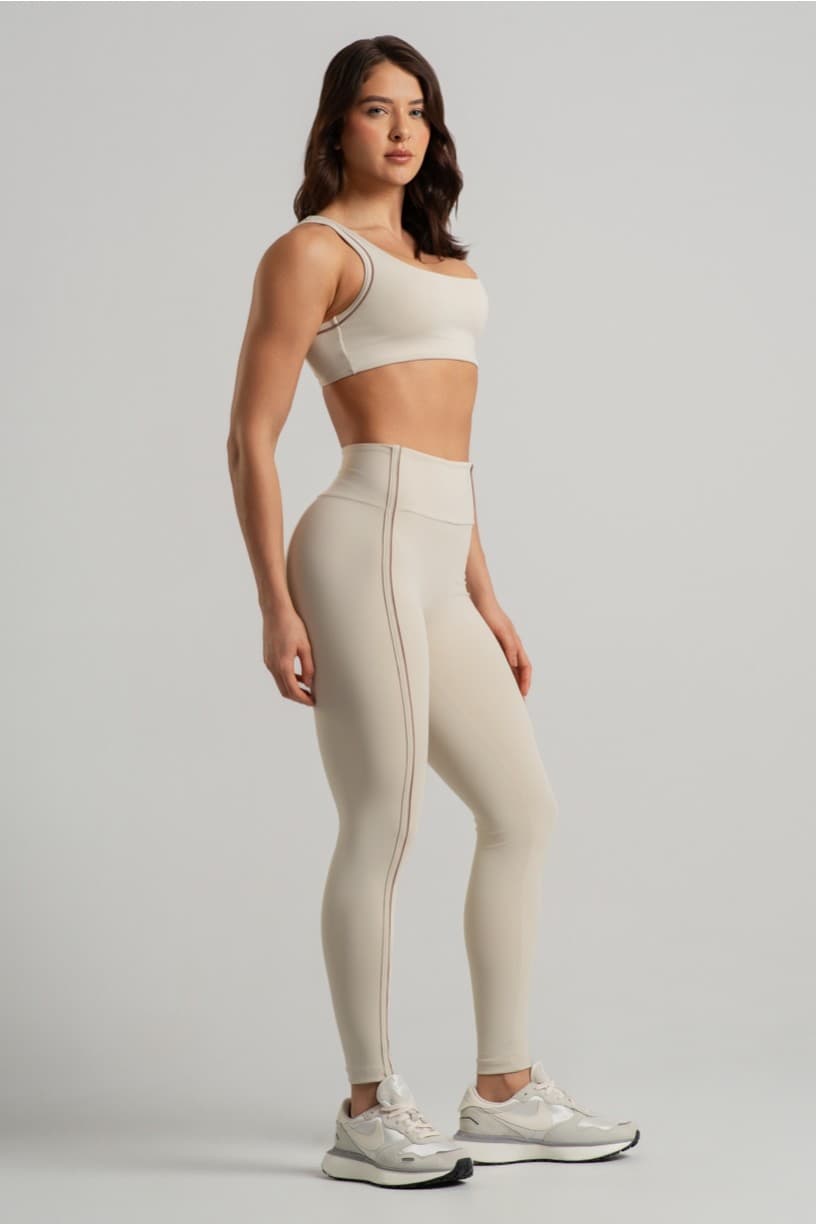 Calça Legging com Chapado e Vivo Contrastante (Off-White / Canela) | Ref: K4931-B