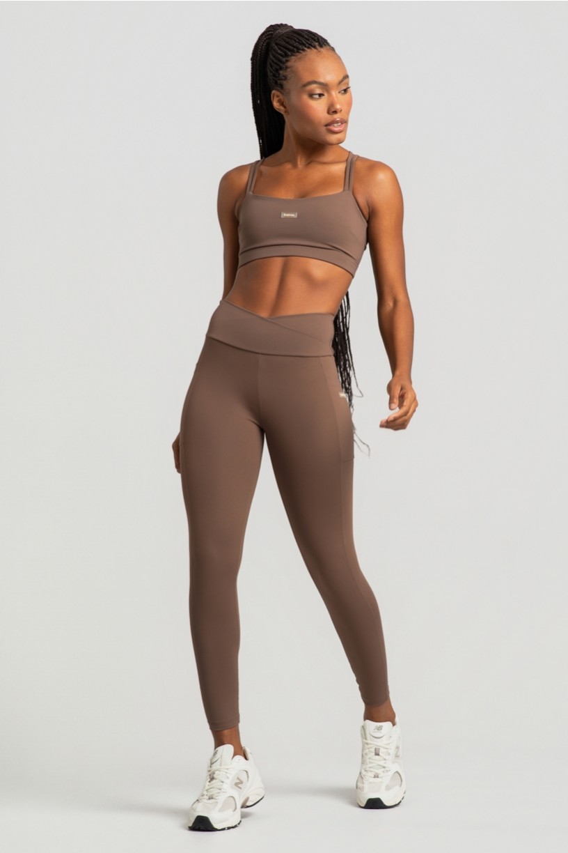 Calça Legging com Cós Transpassado e Bolsos (Capuccino) | Ref: K4360-F