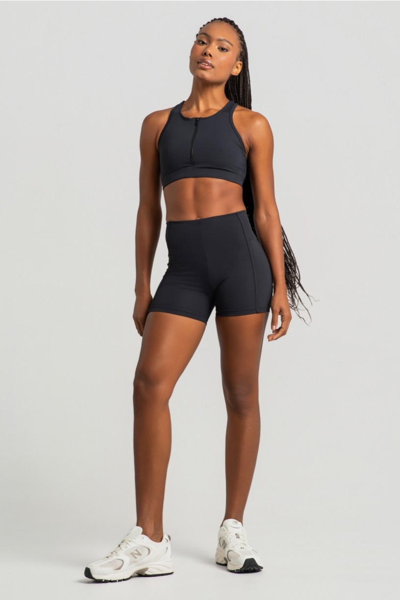 Short com Chapados (Preto) | Ref: K4967-A