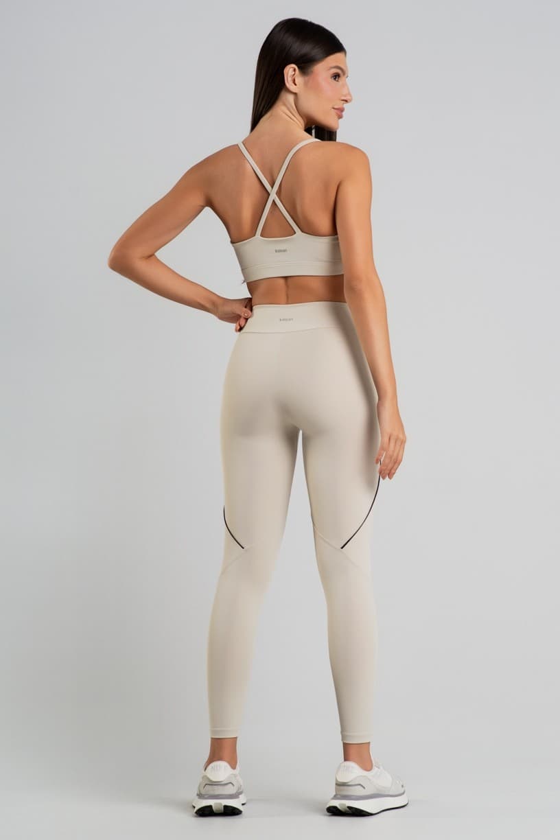 Calça Legging com Cós Estreito e Vivos Contrastantes (Off-White / Preto) | Ref: K5047-B