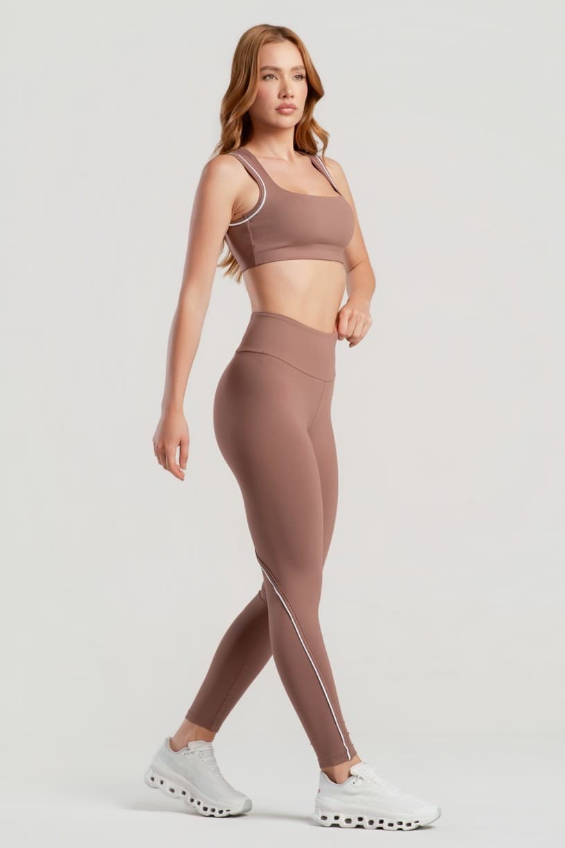 Calça Legging com Bolso no Cós e Chapado com Vivo Contrastante (Canela / Branco) | Ref: K5069-B