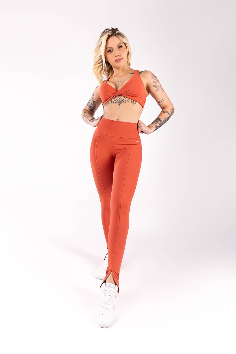 Calça Legging com Abertura na Barra (Cobre) | Ref: K4050-B