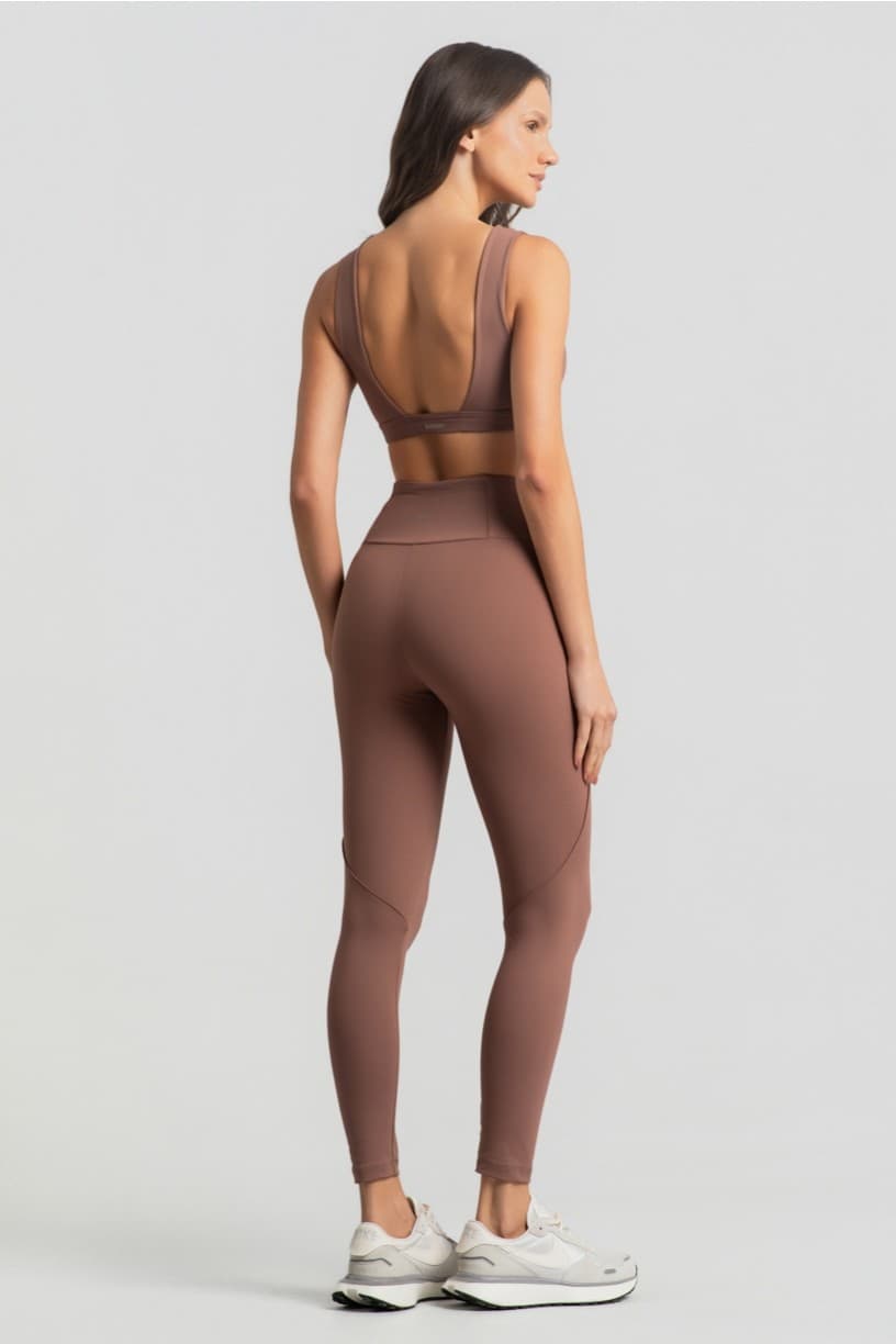 Top Assimétrico com Decote Alto (Canela) | Ref: K4986-B