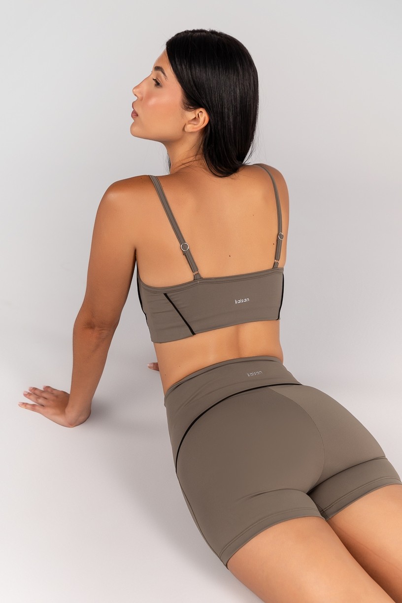 Short com Vivo e Viés Contrastante (Oliva / Preto) | Ref: K4684-B